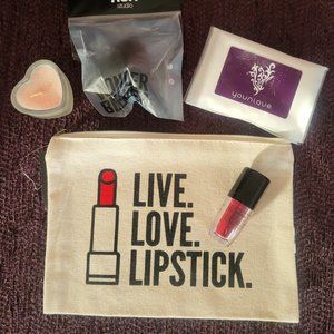 Make-up Bag Gift Bundle: Lip Powder, Blender Bud, Tissues, Candle
